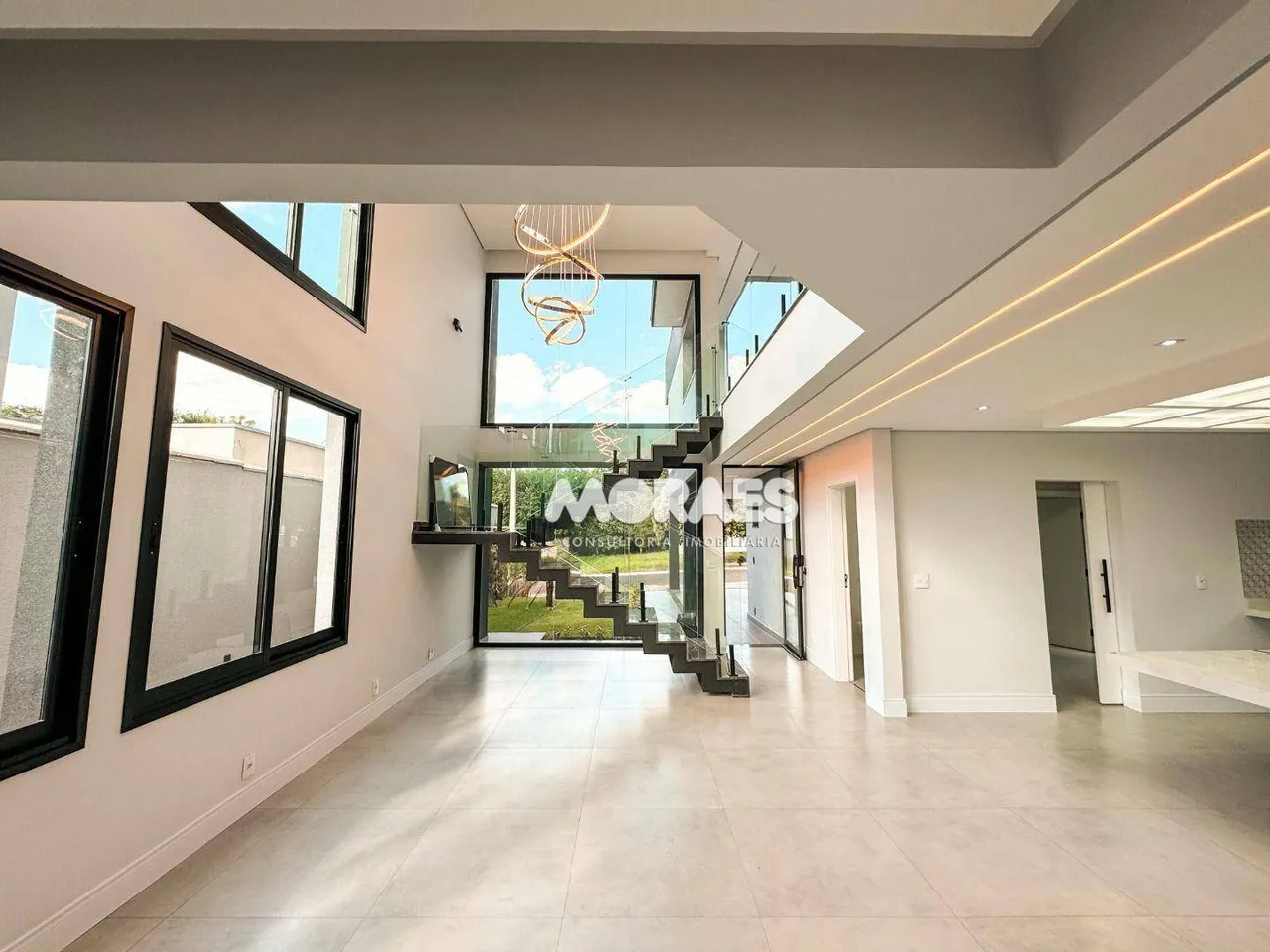 Casa em Condomínio Fechado com 5 suítes à venda, 340 m² por R$ 1.990.000 - Residencial Val