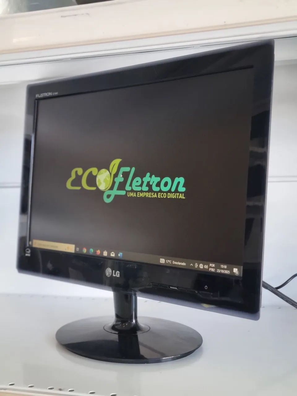 Monitor LG Flatron E1940 19 Polegadas Widescreen Acompanha Fonte de Alimentação  - Foto 2