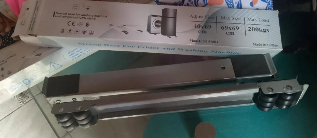 Pés de geladeira tenho duas caixas com 2 pares cada. - Foto 2