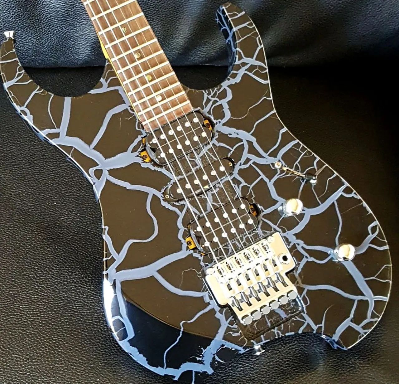 Hardware Guitarra Juninho Afram: Arrow: Captação T-Hotbucker + Chave Seletora + Knobs