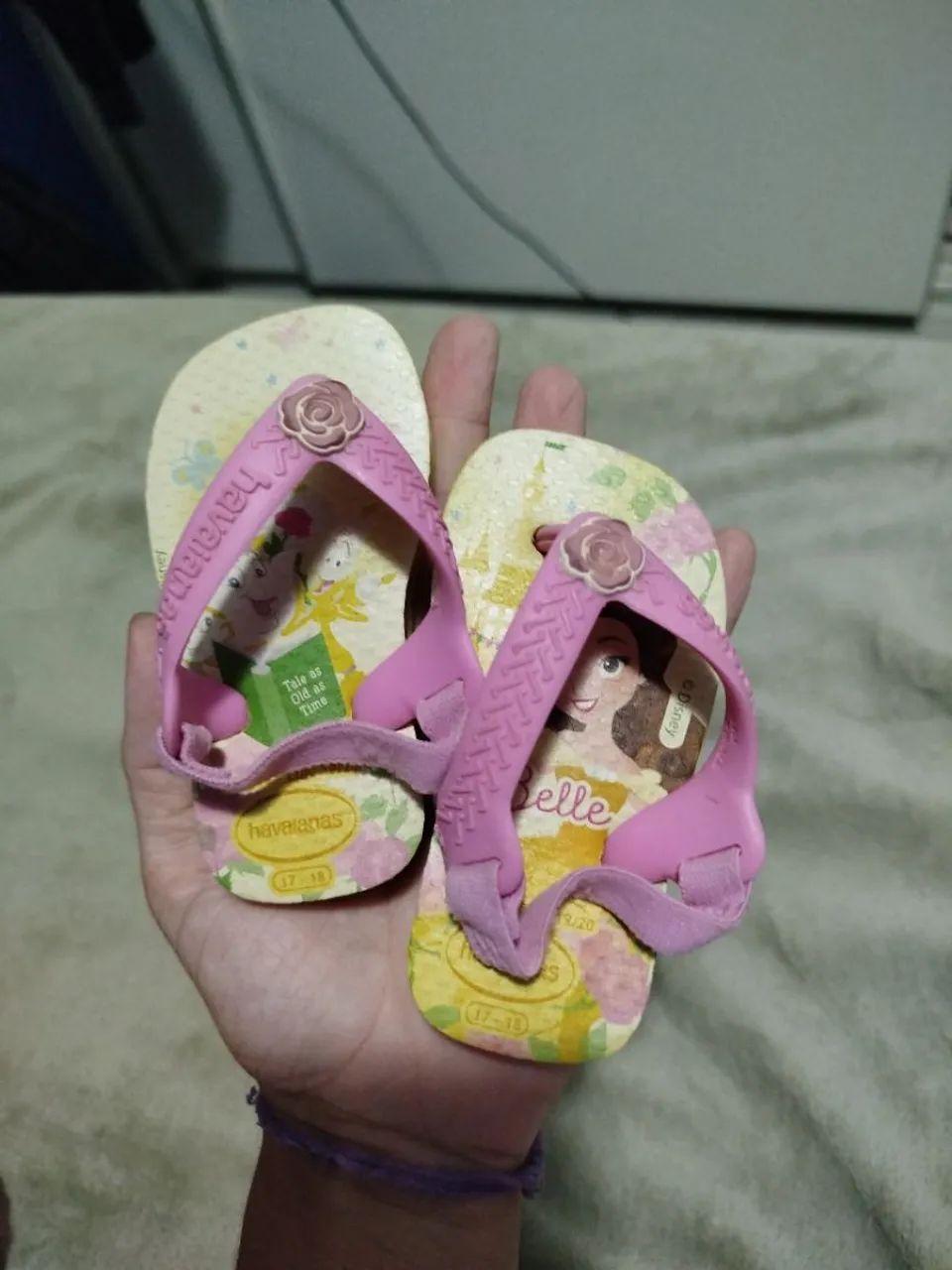 Sandálias Havaianas Infantil da Bela e a Fera
