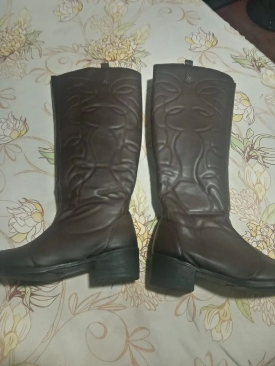 bota texana country bordada cano longo marrom - Foto 5