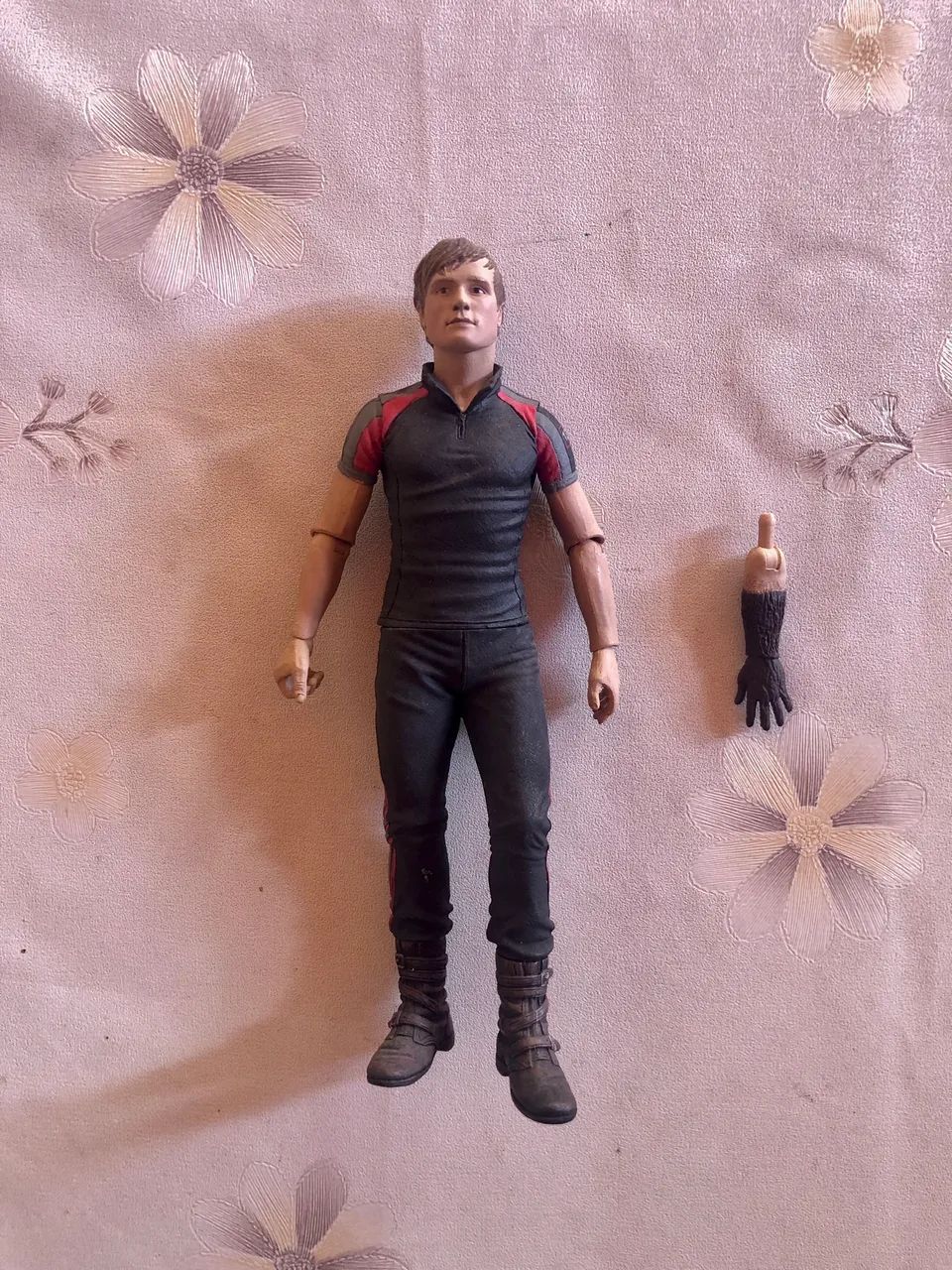 Boneco Peeta Mellark Jogos Vorazes
