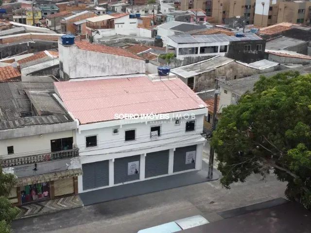 Apartamento com dois quartos na Marambaia