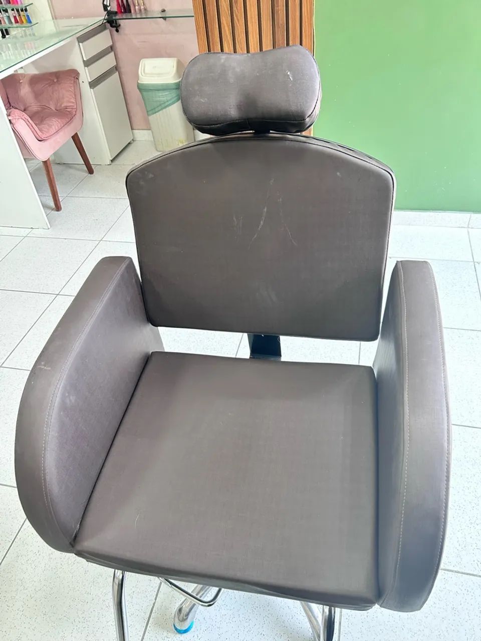 Vendo cadeira de  hidráulica  - Foto 3