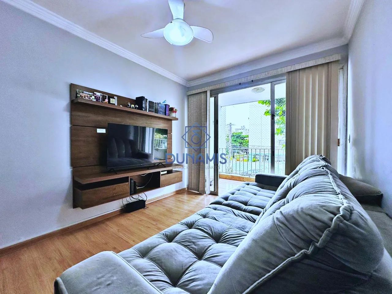 Apartamento conservado à venda em Prédio com lazer nas Astúrias no Guarujá/SP. - Foto 3