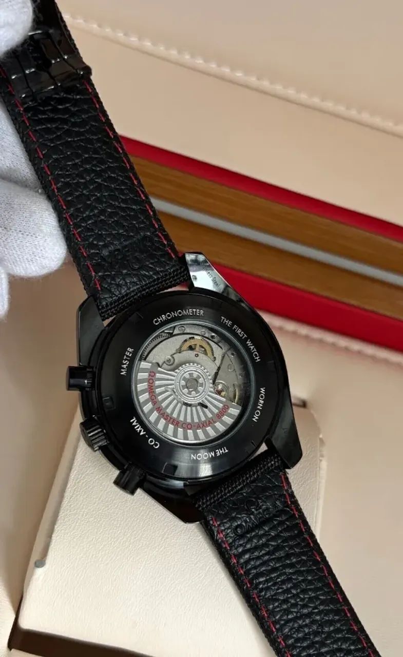 Omega Speedmaster Dark Side of the Moon - Foto 5