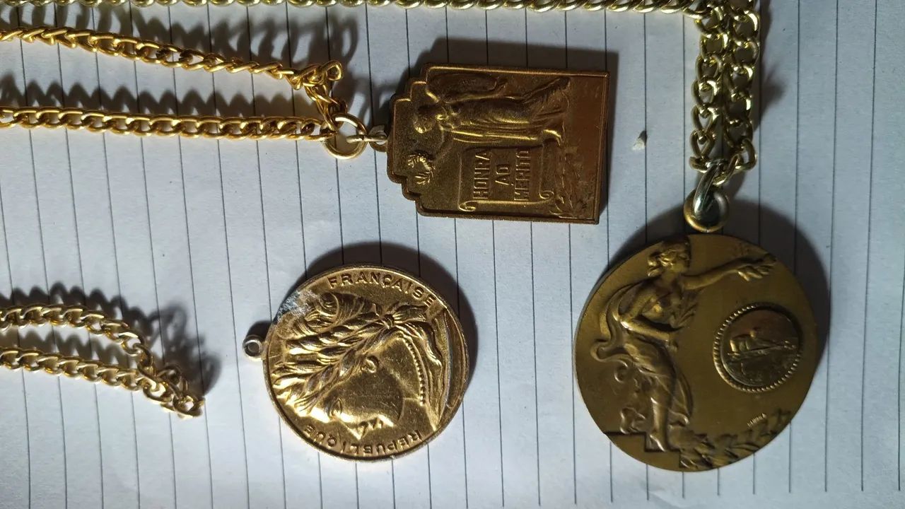 Medalhas antigas colecionadores  - Foto 2