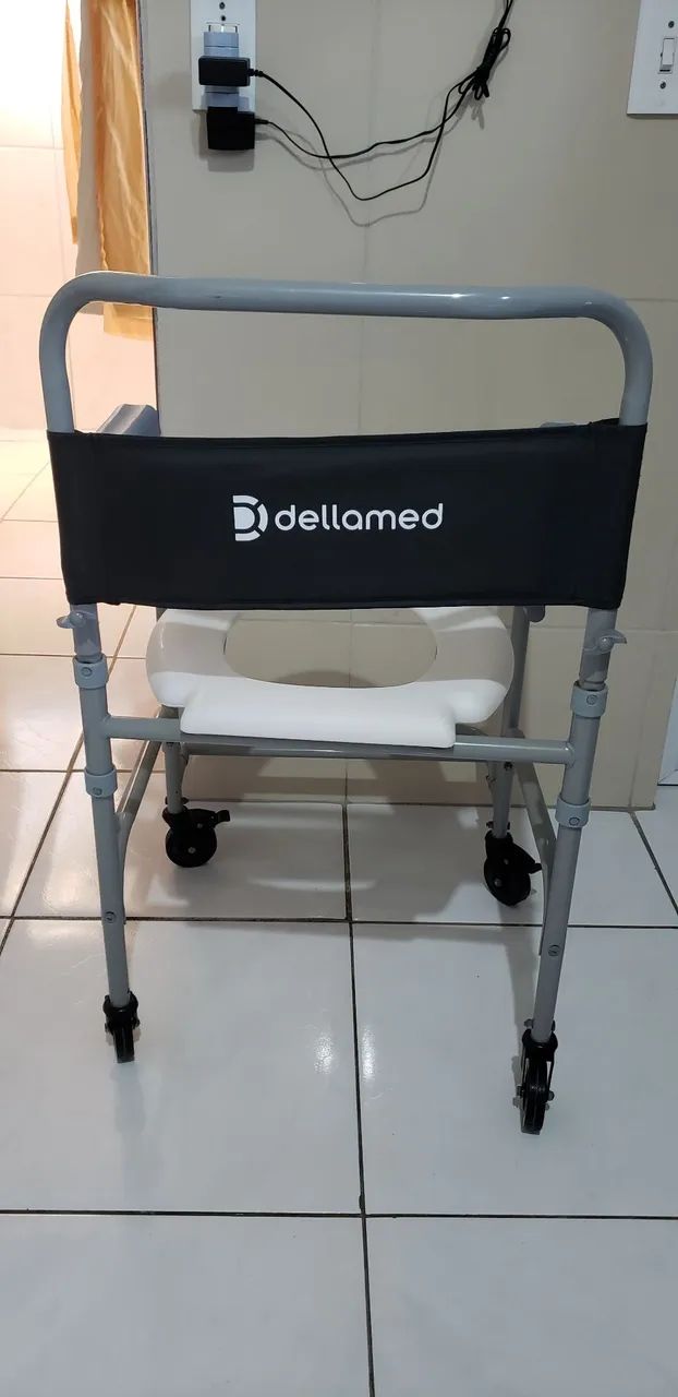 Cadeira higiênica  - Foto 2