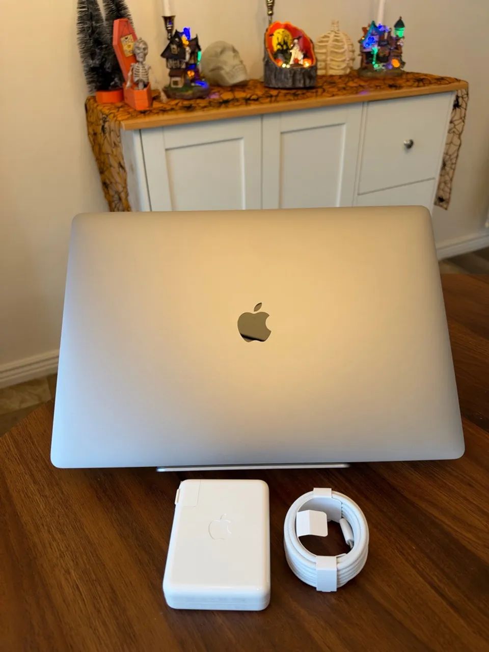 MacBook Pro 16 Intel i7 32GB 1TB SSD Radeon M5500 8GB - Notebooks