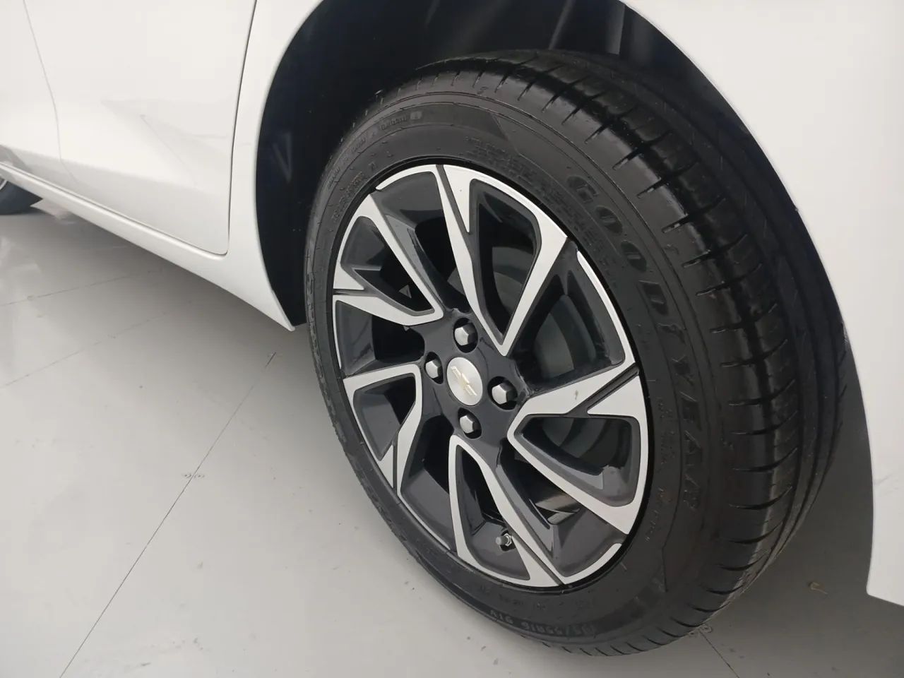 Chevrolet Onix Sedan Plus Premier 1.0 12V TB Flex Aut. 4P, foto 12 de 18