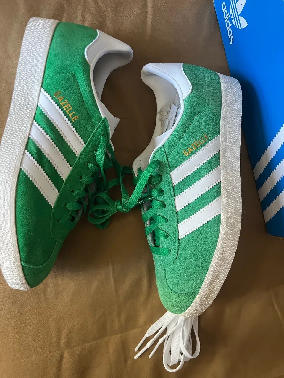 Tênis Adidas verde 