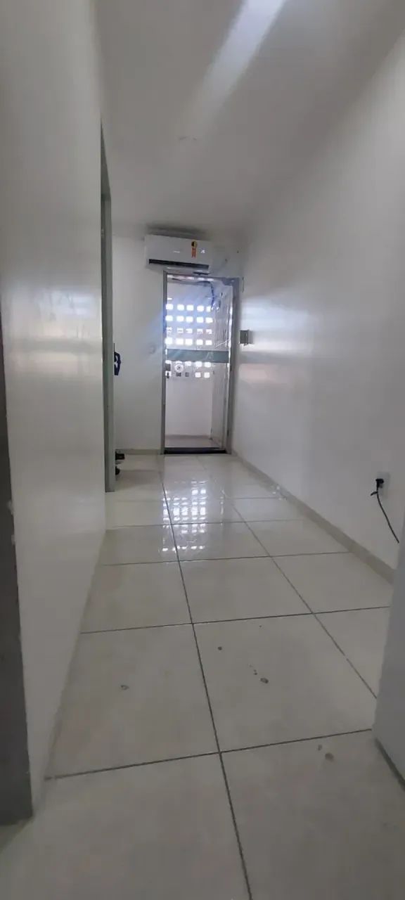 ALUGO SALA FAROL P/ AR / P/ TRÁS CASA VIEIRA - Foto 3