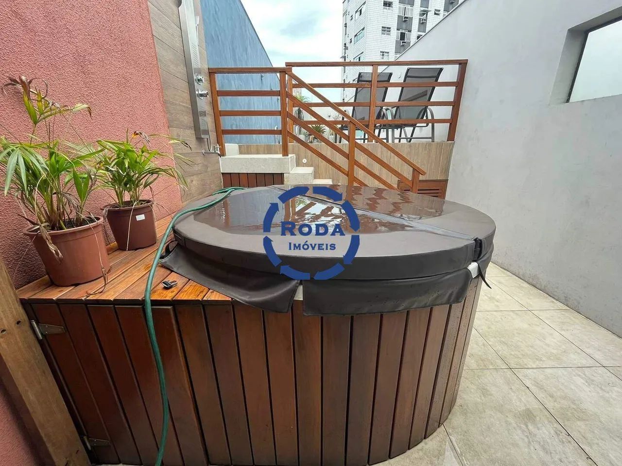 Exclusivo Triplex Mobiliado e Finamente Decorado - Foto 5