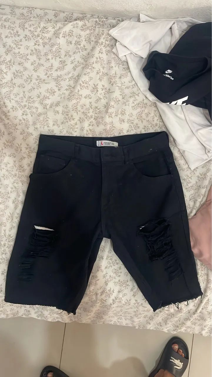 Bermuda jeans rasgada
