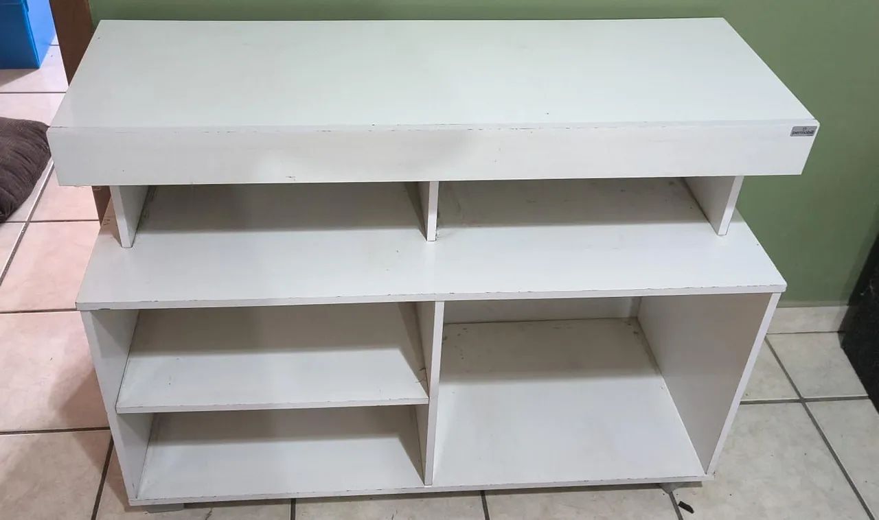 Raxk para sala 