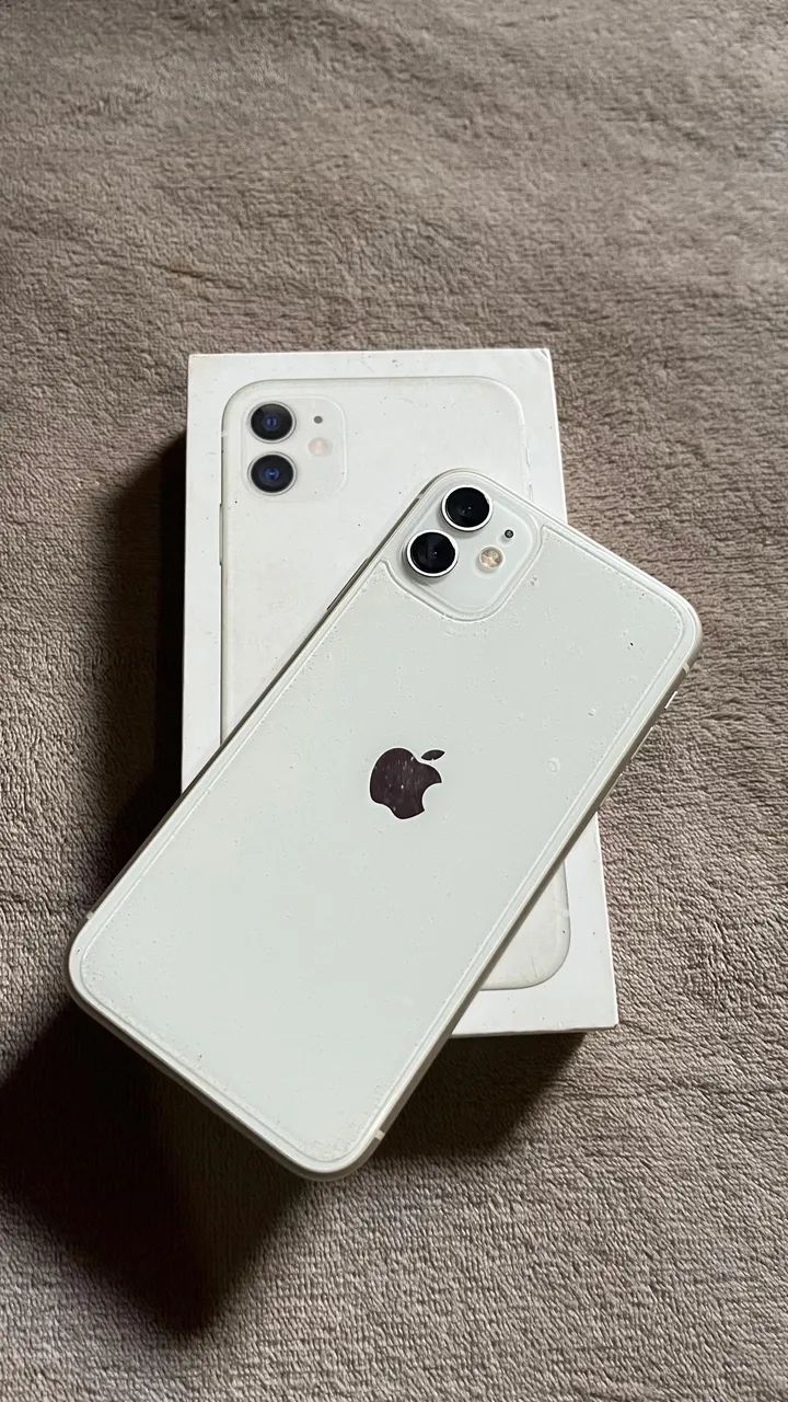 iPhone 11 bem conservado valor mínimo 900 - Celulares e