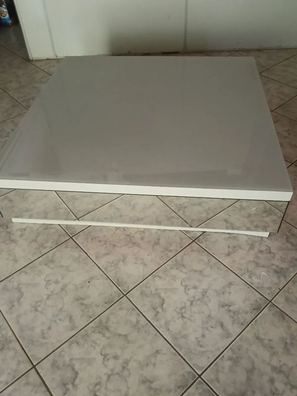 Mesa de centro espelhada