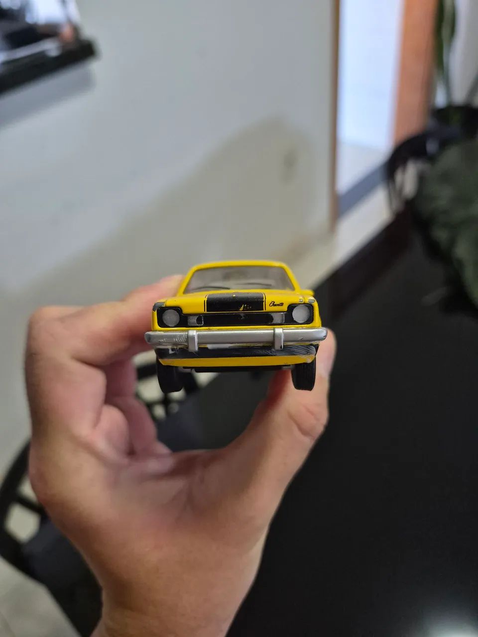 Miniatura Chevrolet Chevette GP2 amarelo  - Foto 5