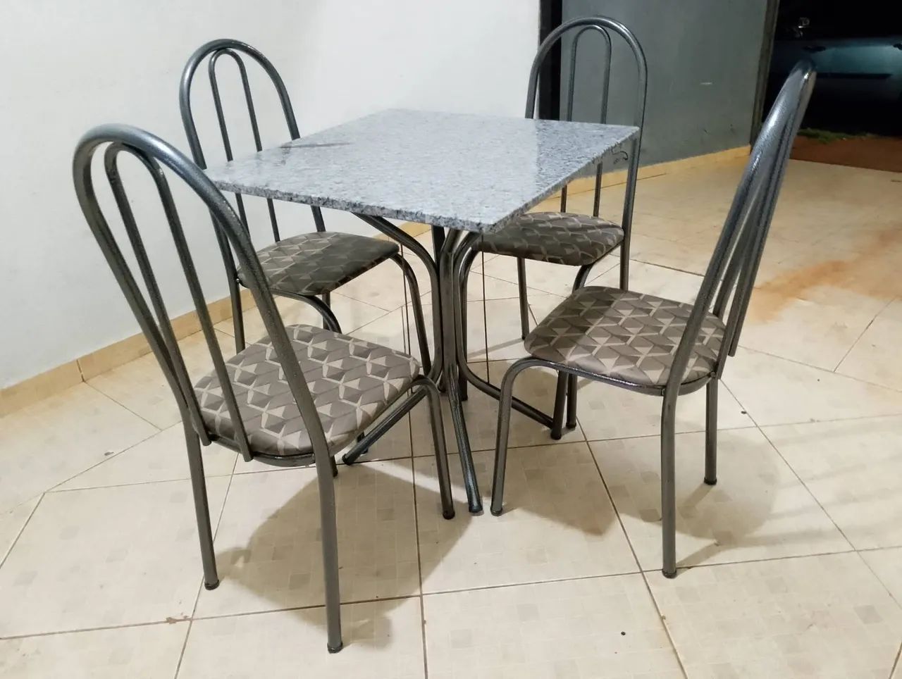 Jogo de mesa 70x70 granito  - Foto 2