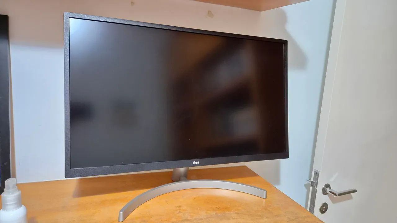 Monitor LG 27UL500-W 27 4K IPS HDR10 com caixa