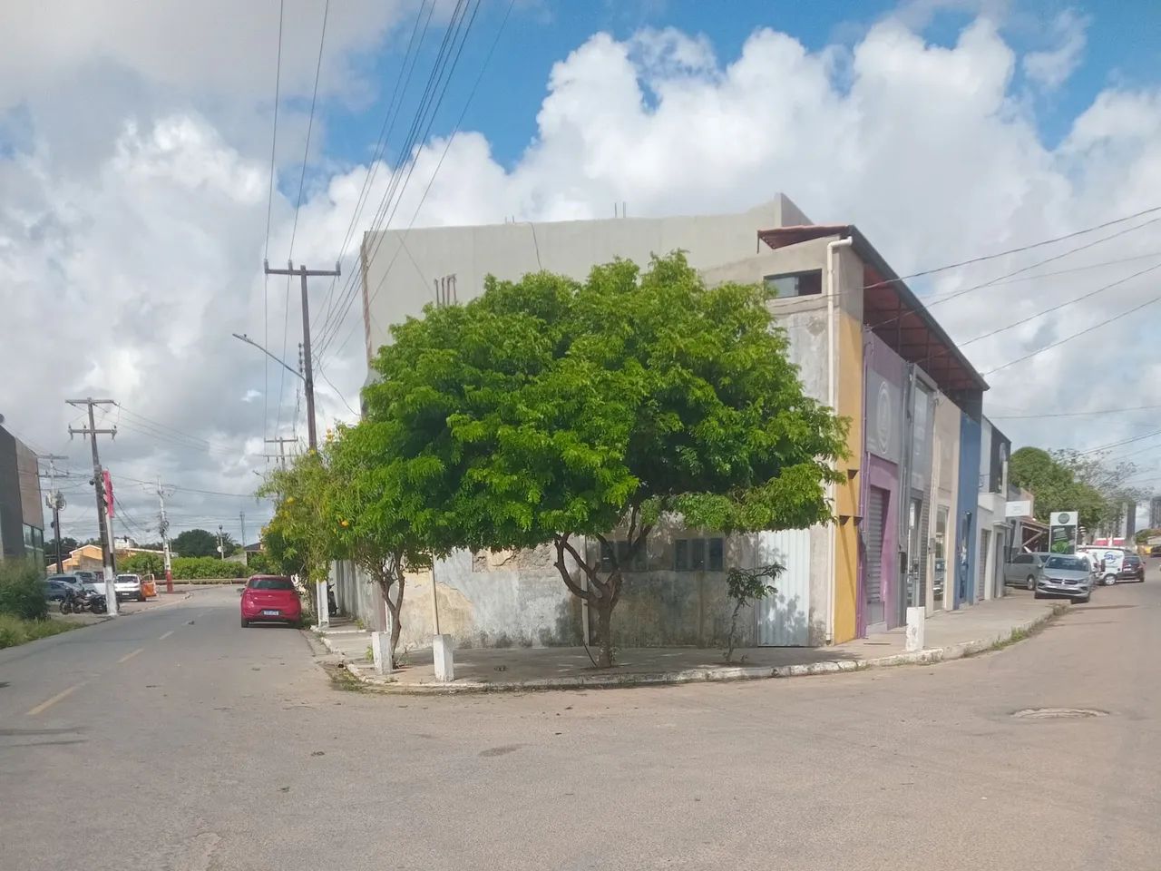 Alugo salas comerciais no Bairro  Arnon de Melo  - Foto 3