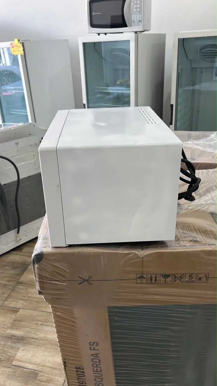 MICROONDAS ELECTROLUX 20 LITROS - Foto 4