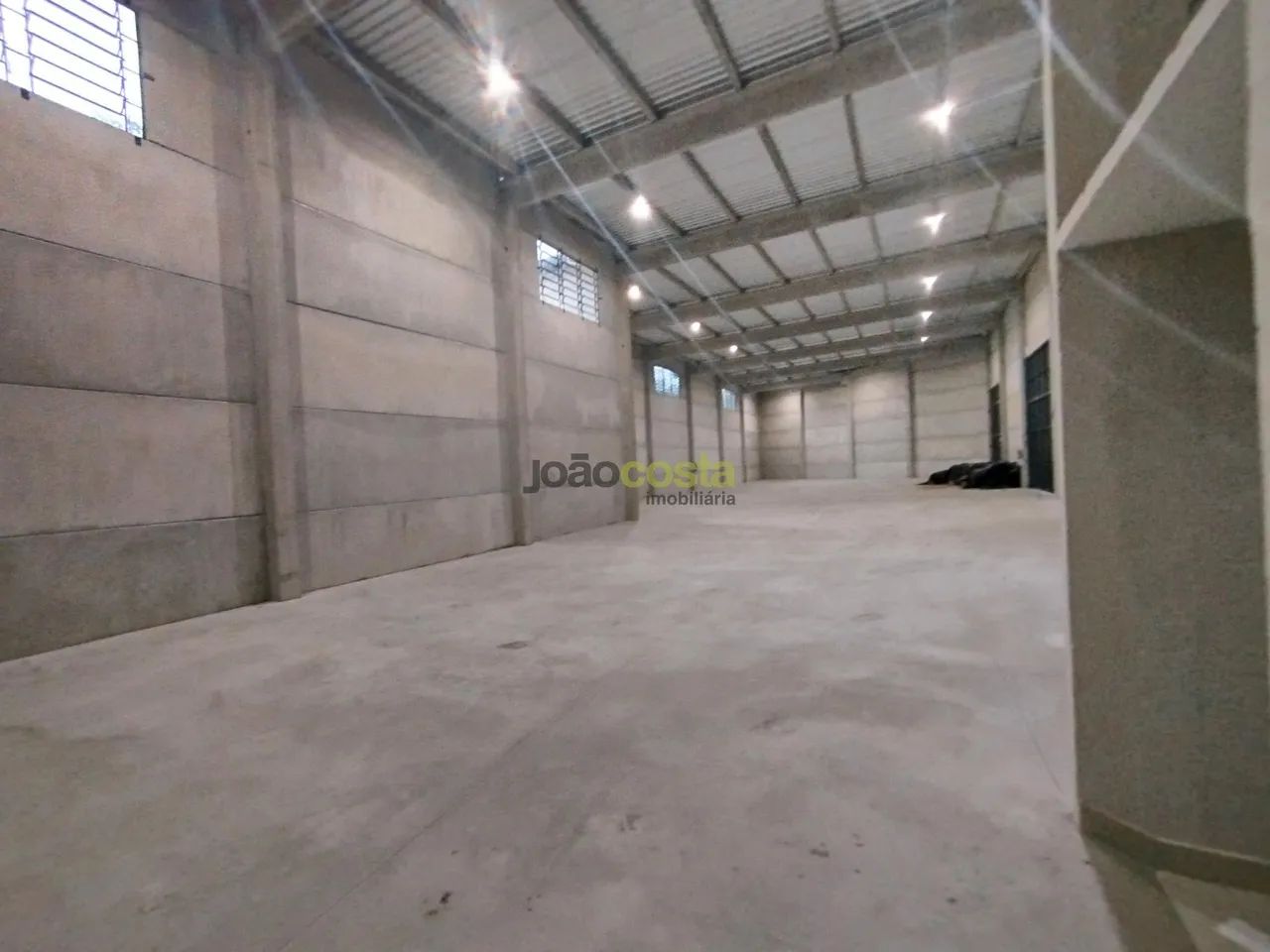 Galpão para Locação em São José - 748m² e 2 Banheiros - Foto 5