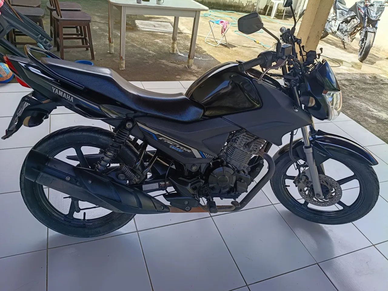 Moto top