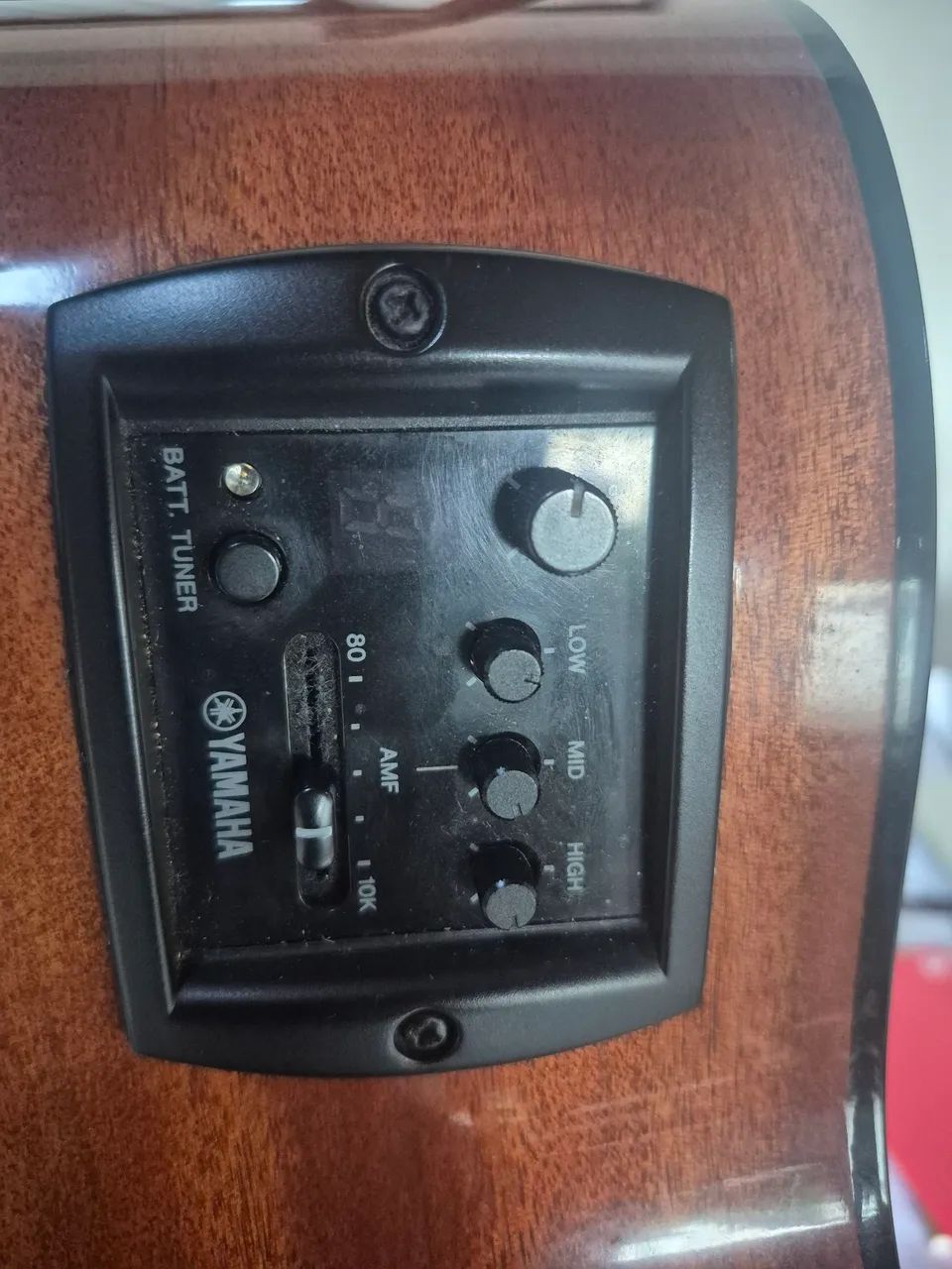 Violão Yamaha Fs 700 elétrico, tampo sólido.  - Foto 6
