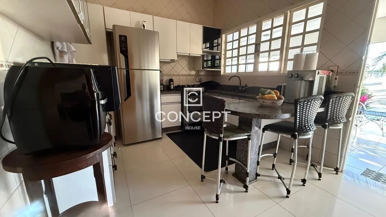 CASA Á VENDA EXCELENTE OPORTUNIDADE PARA MORAR OU COMERCIAL - Foto 5