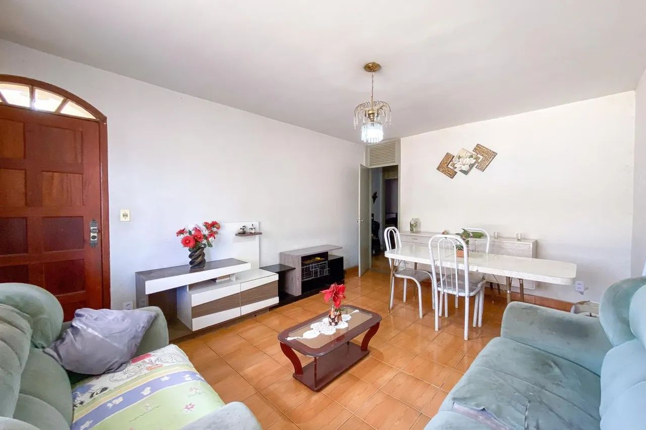 Casa à Venda - Glória, 3 Quartos, 360 m2 - Foto 2
