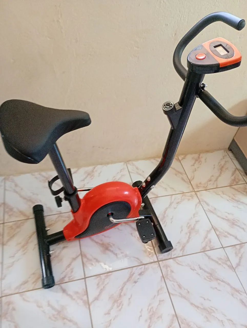 Vendo bicicleta hergometrica nova. - Foto 3