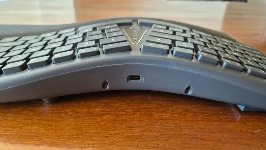 Teclado ergonômico sem fio não ABNT - Foto 2