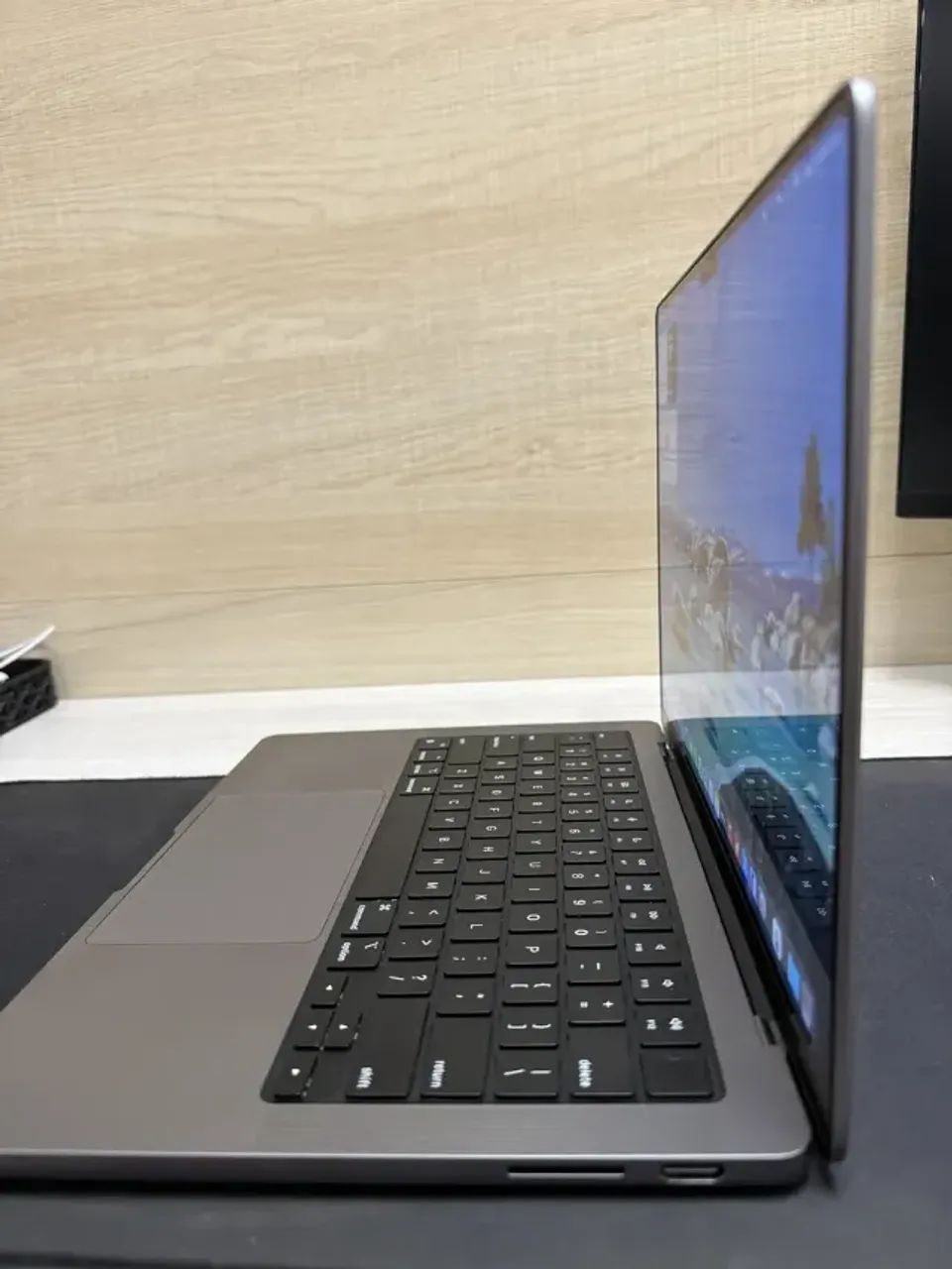Macbook Pro M3 (14) 8 Ram 512 Gb (Usado) - Foto 2
