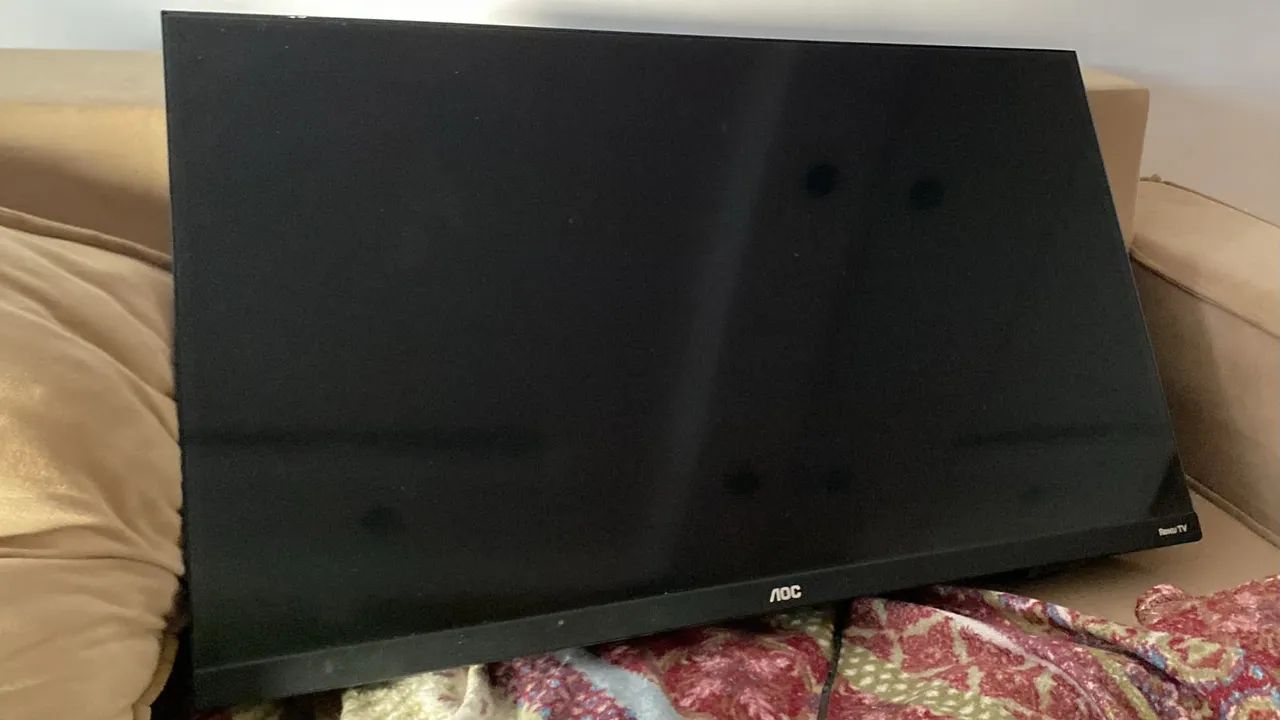 VENDE-SE TELEVISÃO AOC