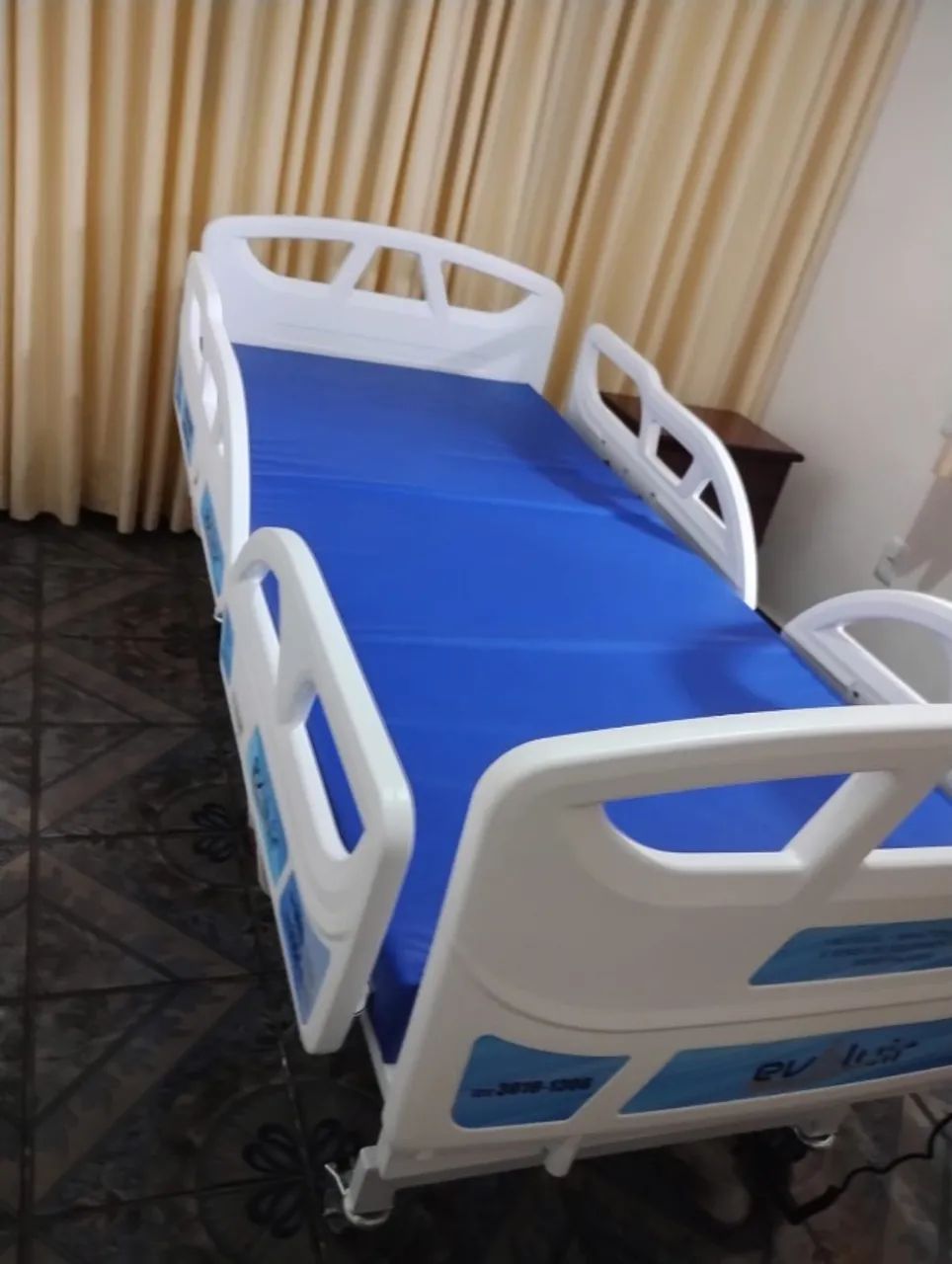 Cama Hospitalar em excelente estado - Foto 2