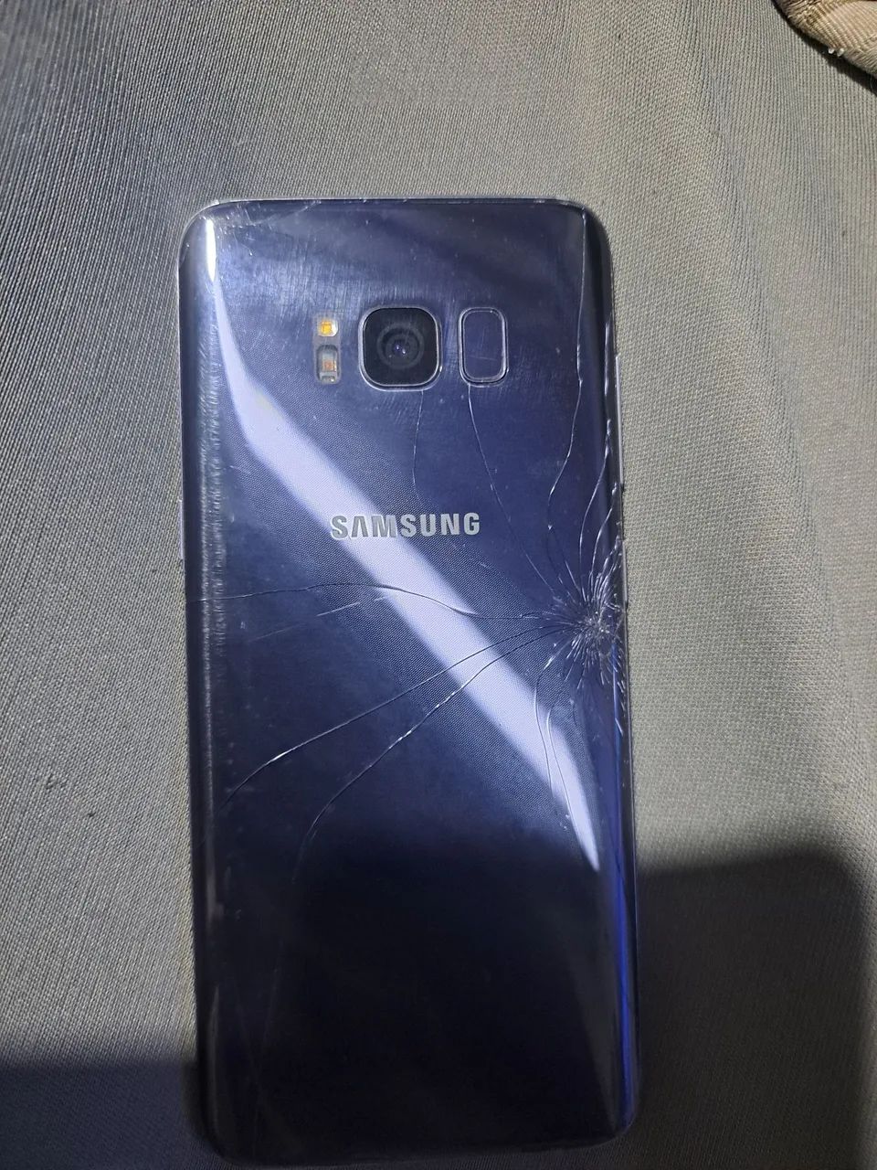 Samsung s8 para consertar/ retirar peças  - Foto 2