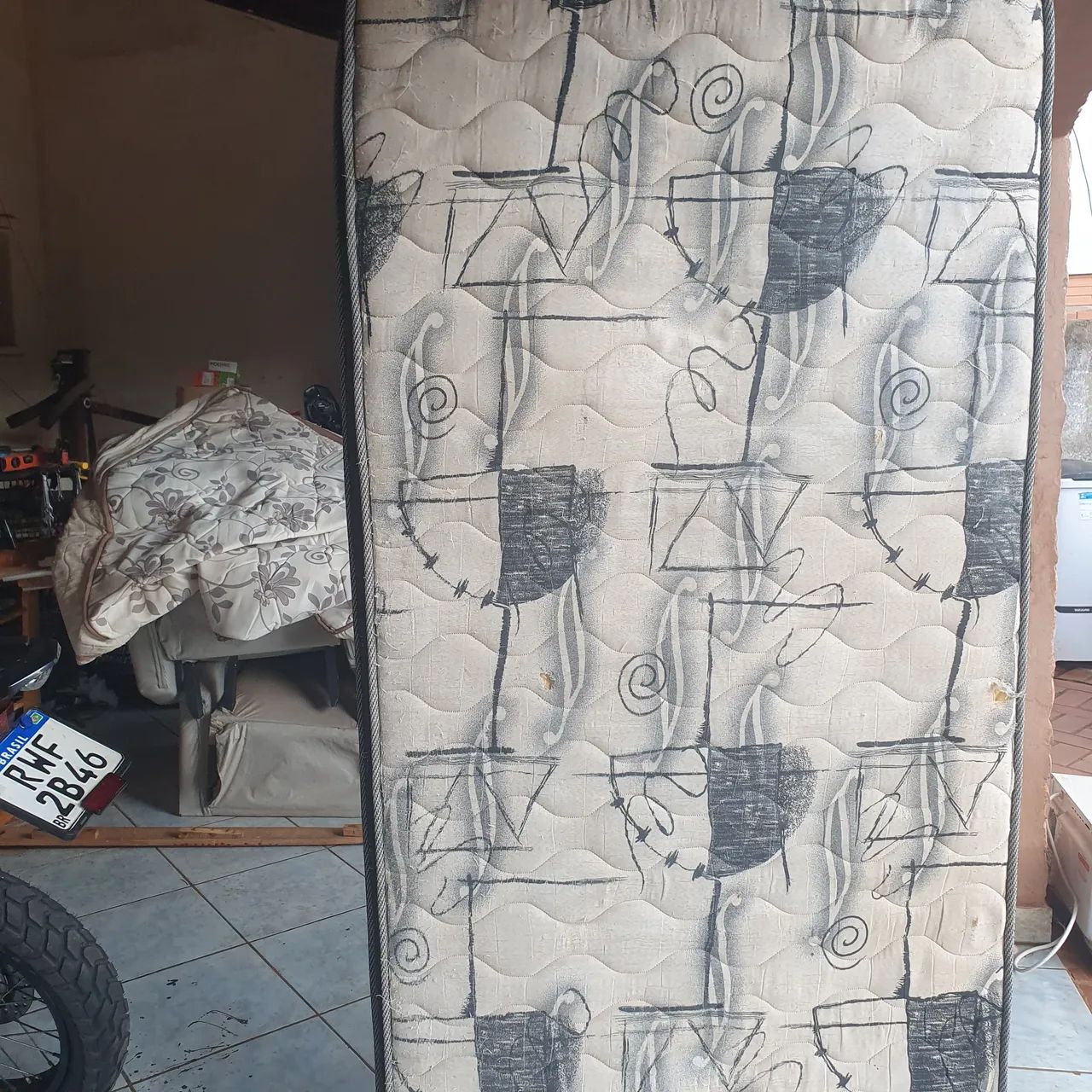 Cama box 6pés colchão solteiro ler anúncio  - Foto 3