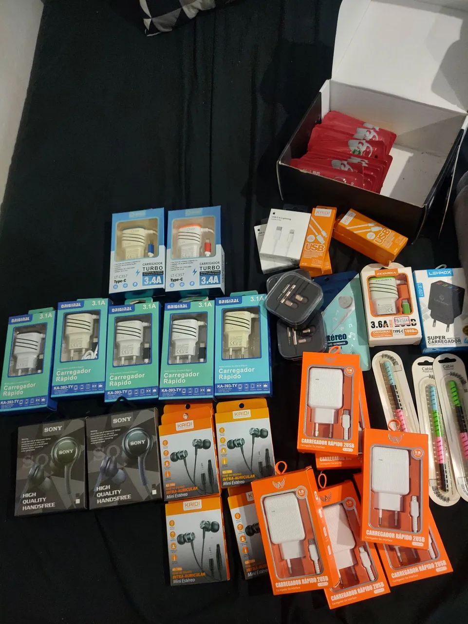 CARREGADORES, FONES, pendrive, Cabos 