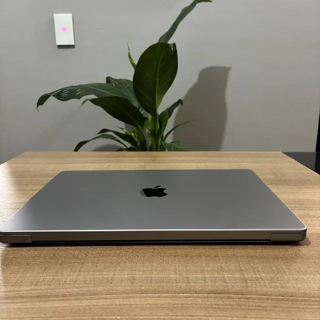 MacBook Pro 14 M1 Pro 16GB RAM SSD 512GB - Excelente Estado