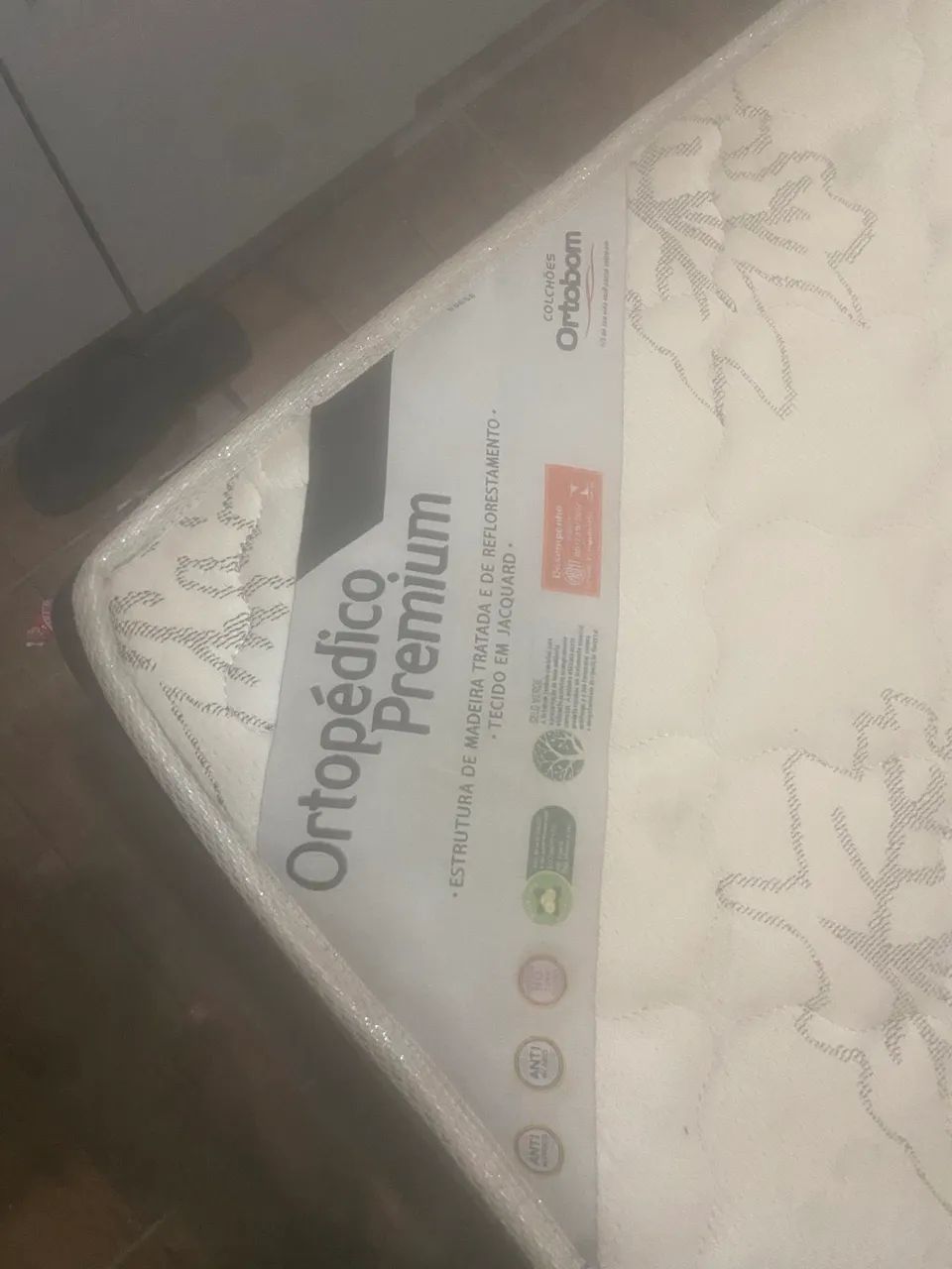Cama Queen 