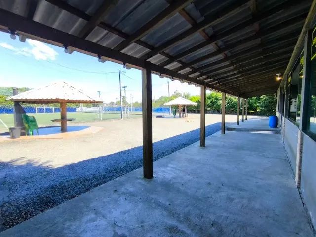 Centro Esportivo com AMPLO estacionamento próximo centro de Criciúma ACEITA parcelamento  - Foto 4
