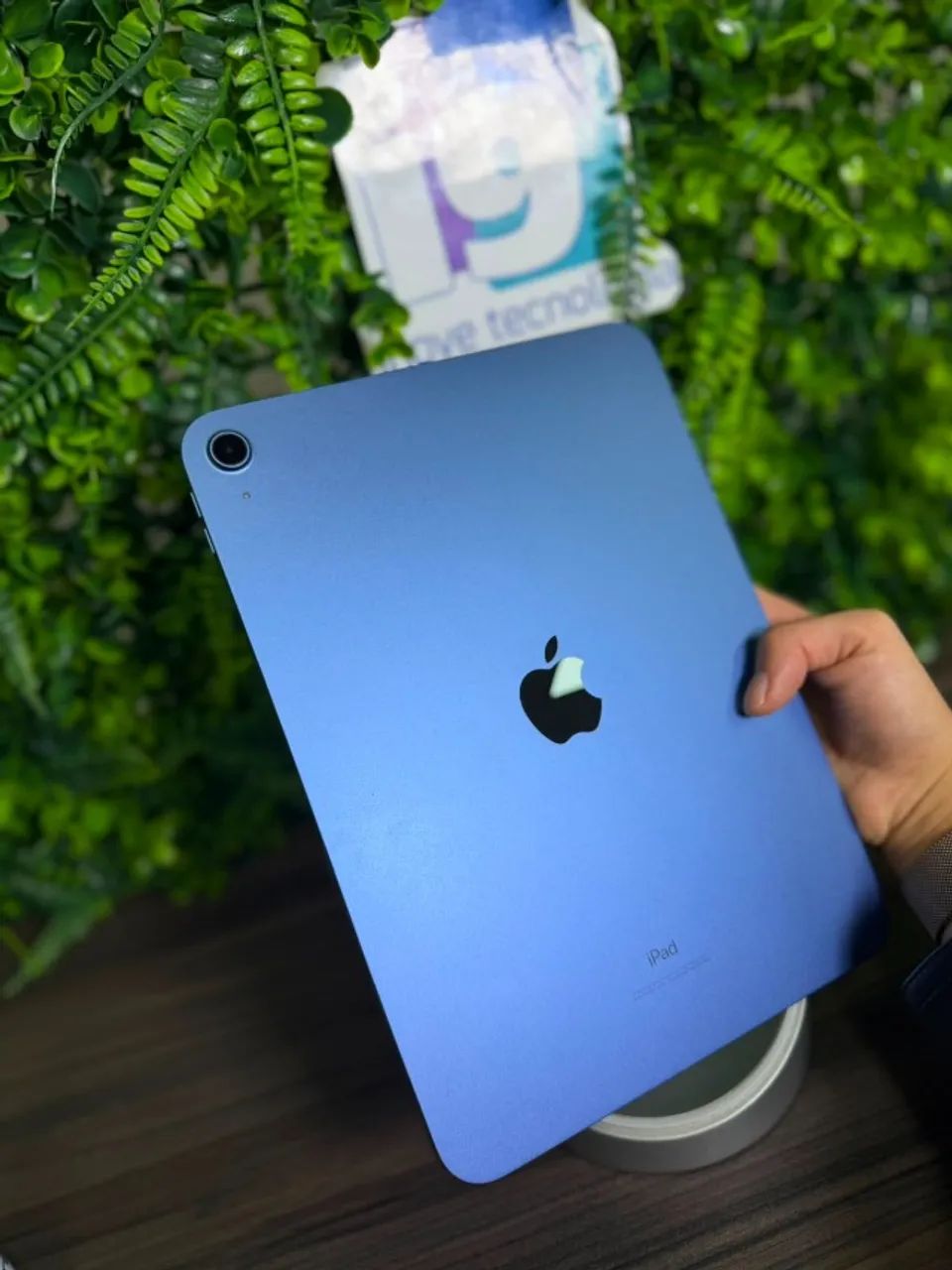 iPad (10° Geração) A2696  MPQ13LL/A Cor azul   Apple A14 Bionic  64GB Versão iOS 18.6.2  - Foto 2