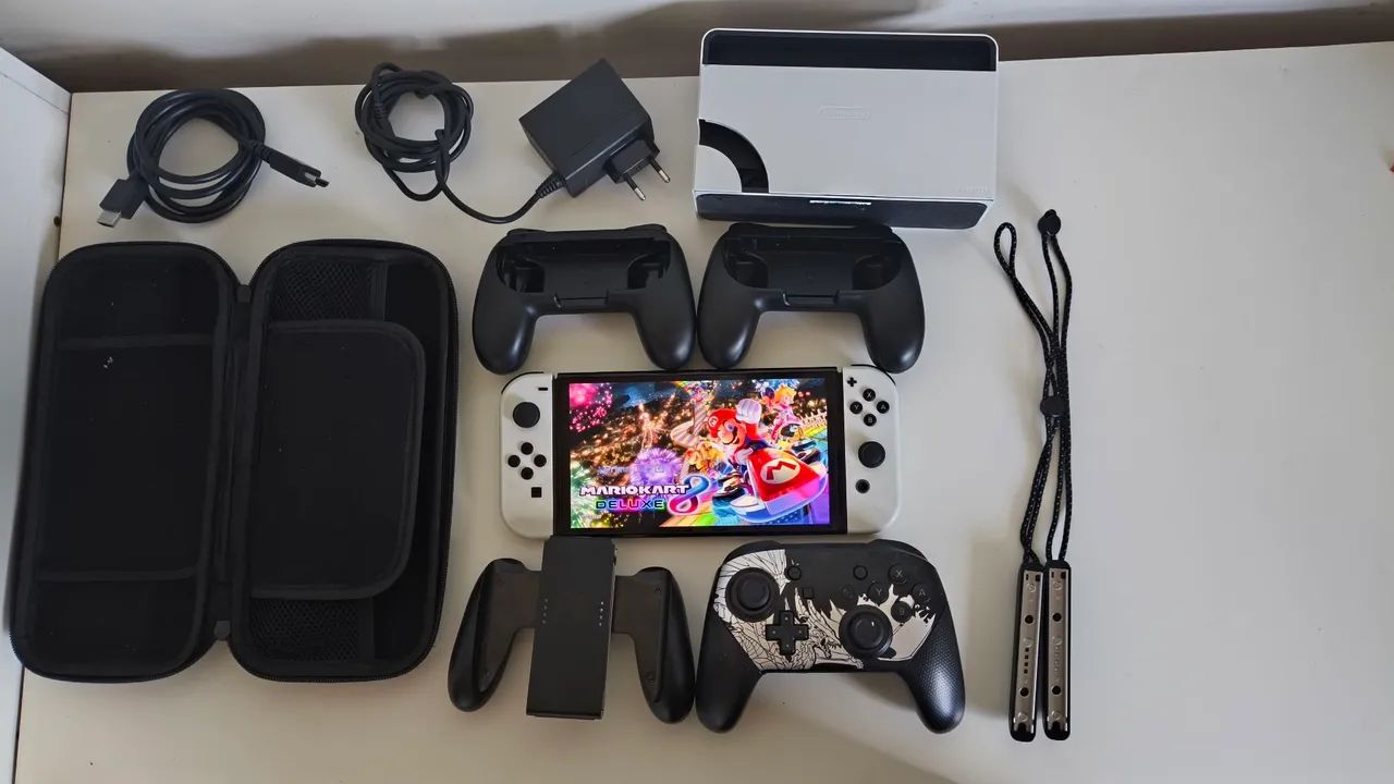 Nintendo Switch OLED Mario Kart + Pro Controller + Case + MicroSD 128GB - Foto 2