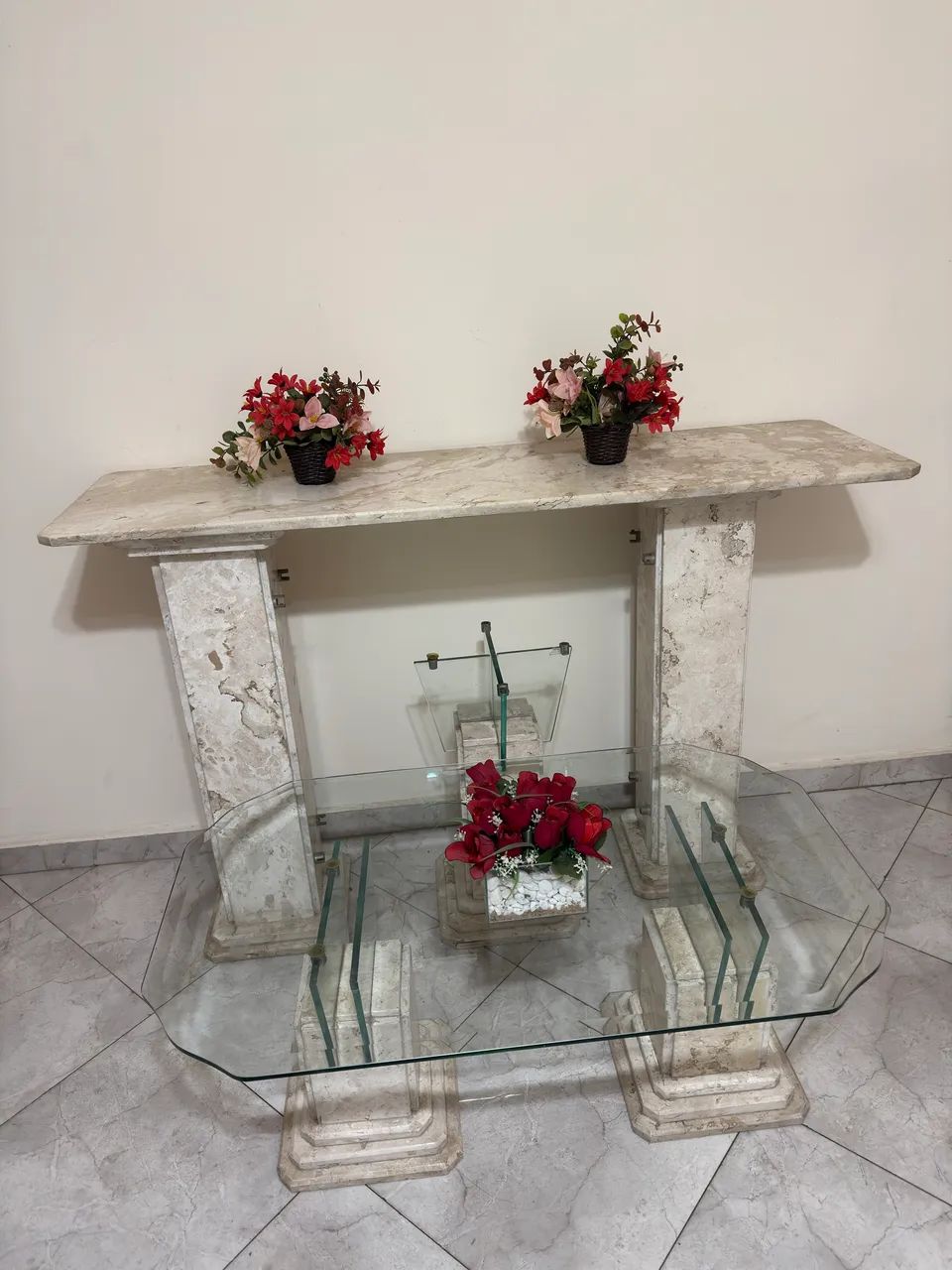 Pacote Mesas de Centro e Aparador em Mármore Carrara