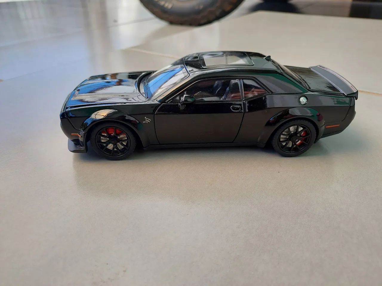 Dodge demon 1:24 som e luz - Foto 5