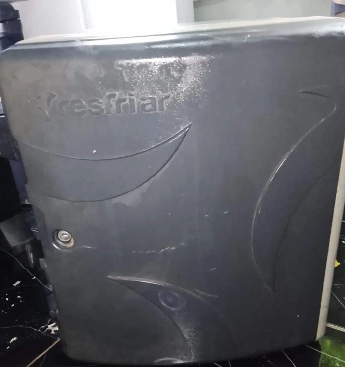 Geladeira RESFRIAR 74L 