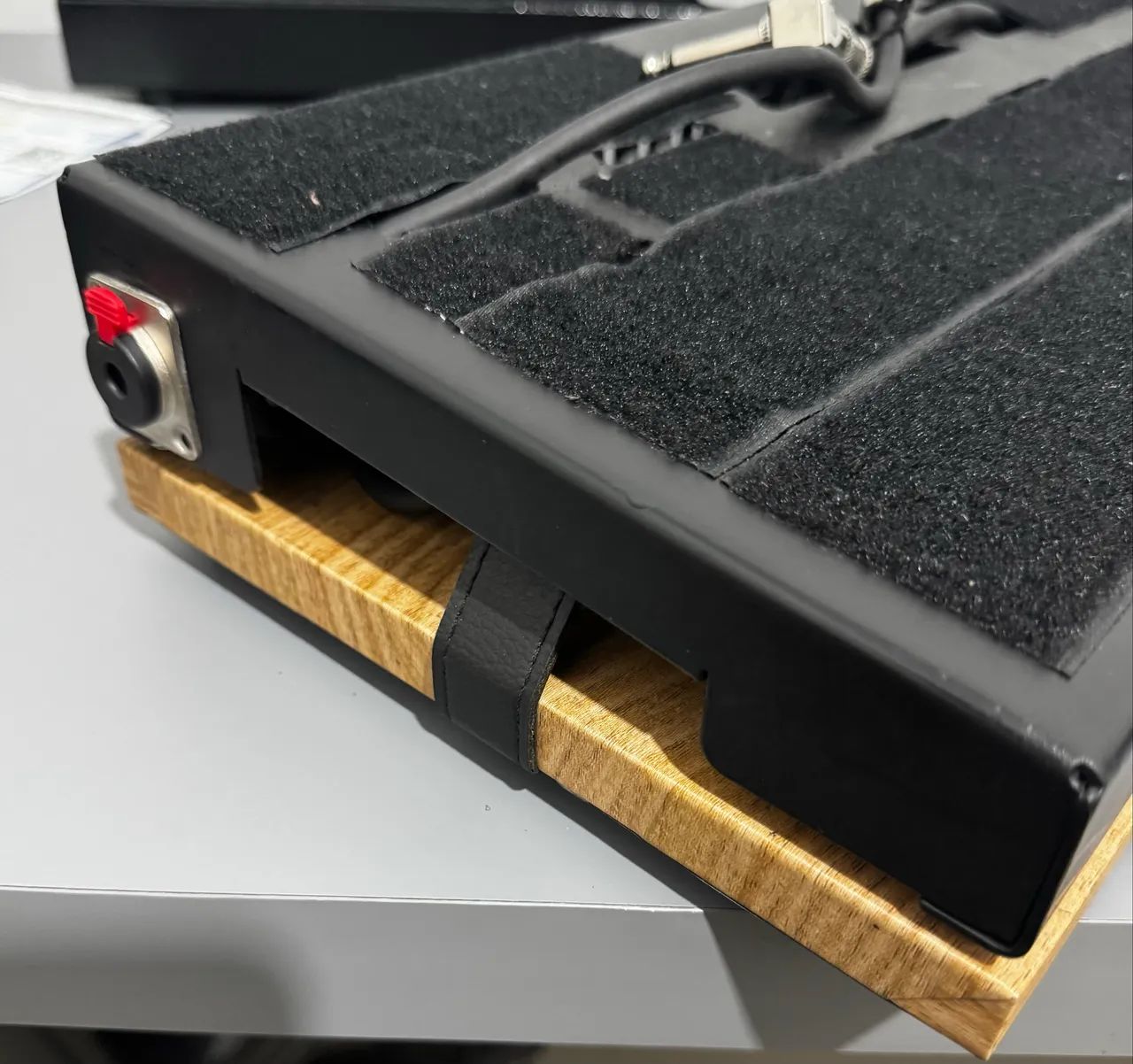 Pedal Board 40x20 com Bag e Elétrica  - Foto 3