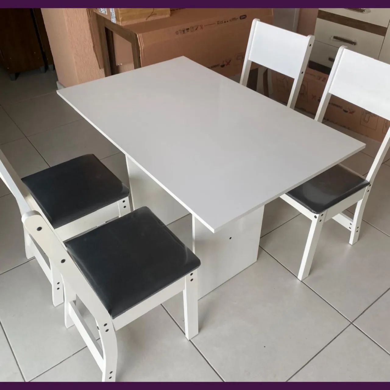 Mesa com 4 cadeiras - entregamos hoje 